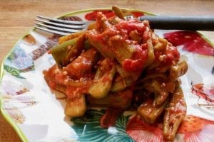 Okra and tomatoes meal