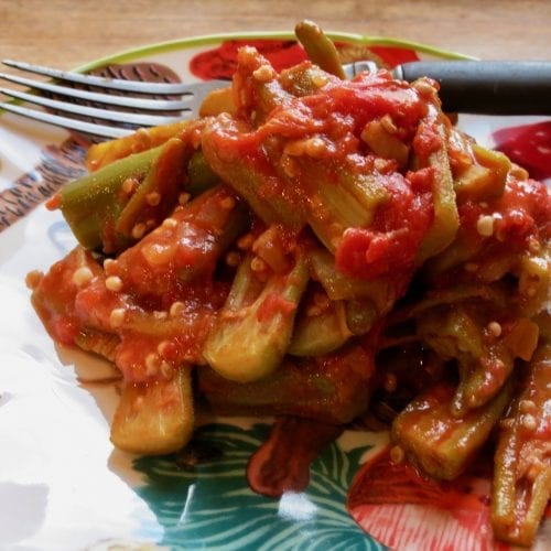 Okra and tomatoes meal